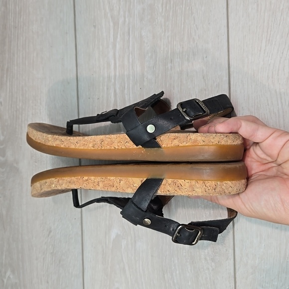 Ugg Women Ayden II Ankle Leather Wood Sandals T strap Sandals shoes sz 7 - Picture 10 of 11